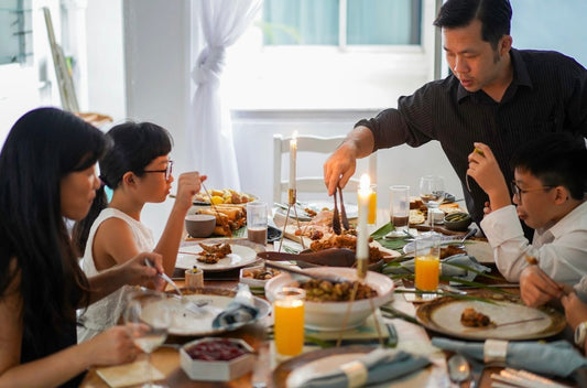 The Heartwarming Tradition: The Importance of Eating Together as a Family